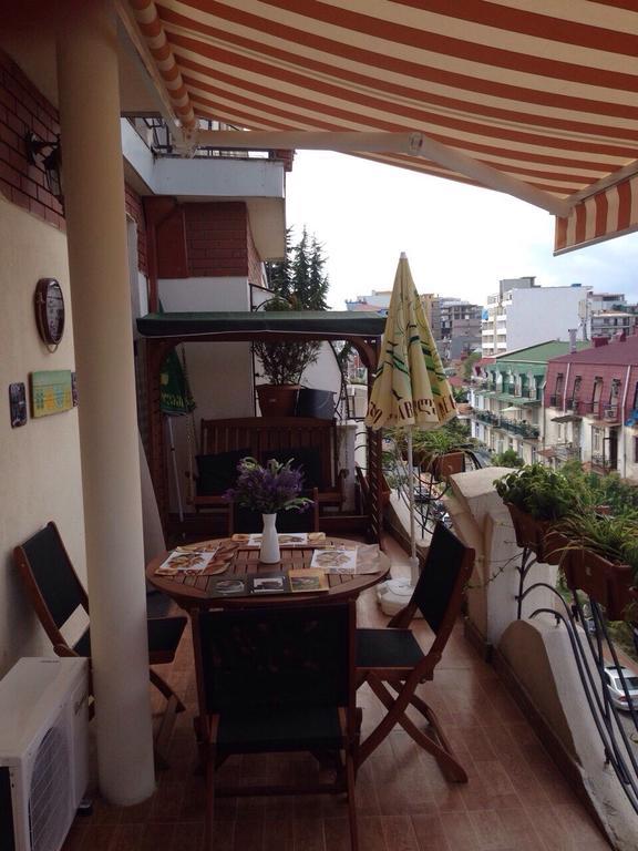 Apartment With Summer Terrace Batumi Værelse billede
