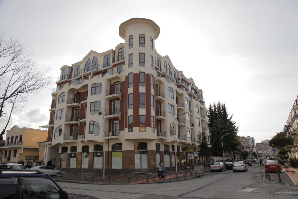Apartment With Summer Terrace Batumi Værelse billede